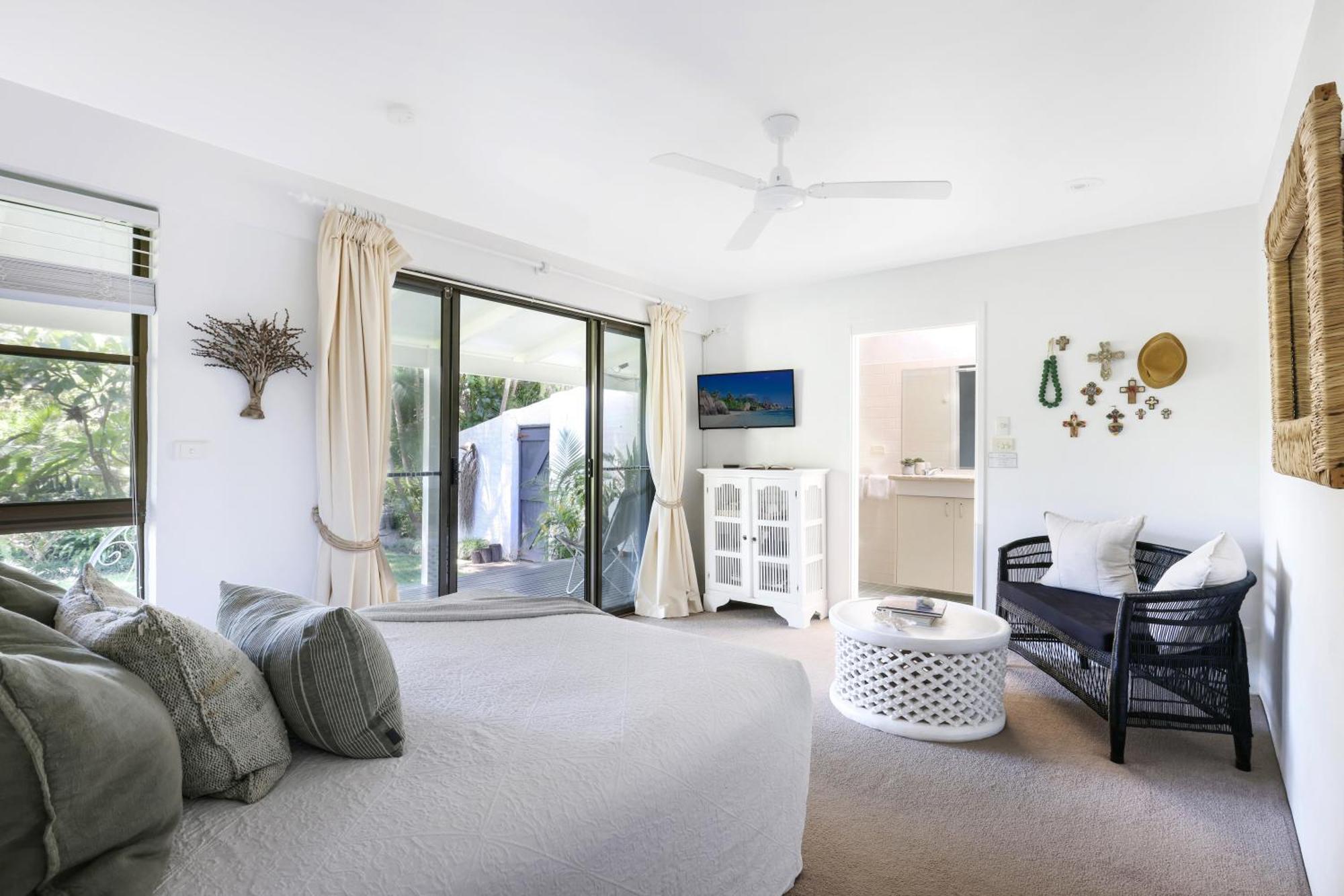 Sensom Boutique Bed And Breakfast Sapphire Beach Exterior foto